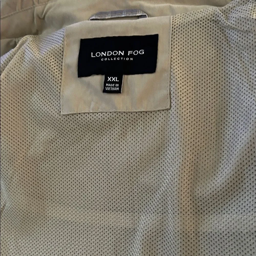 London Fog Men's Lightweight Jacket, Color is Cement, Size XXL, NWT